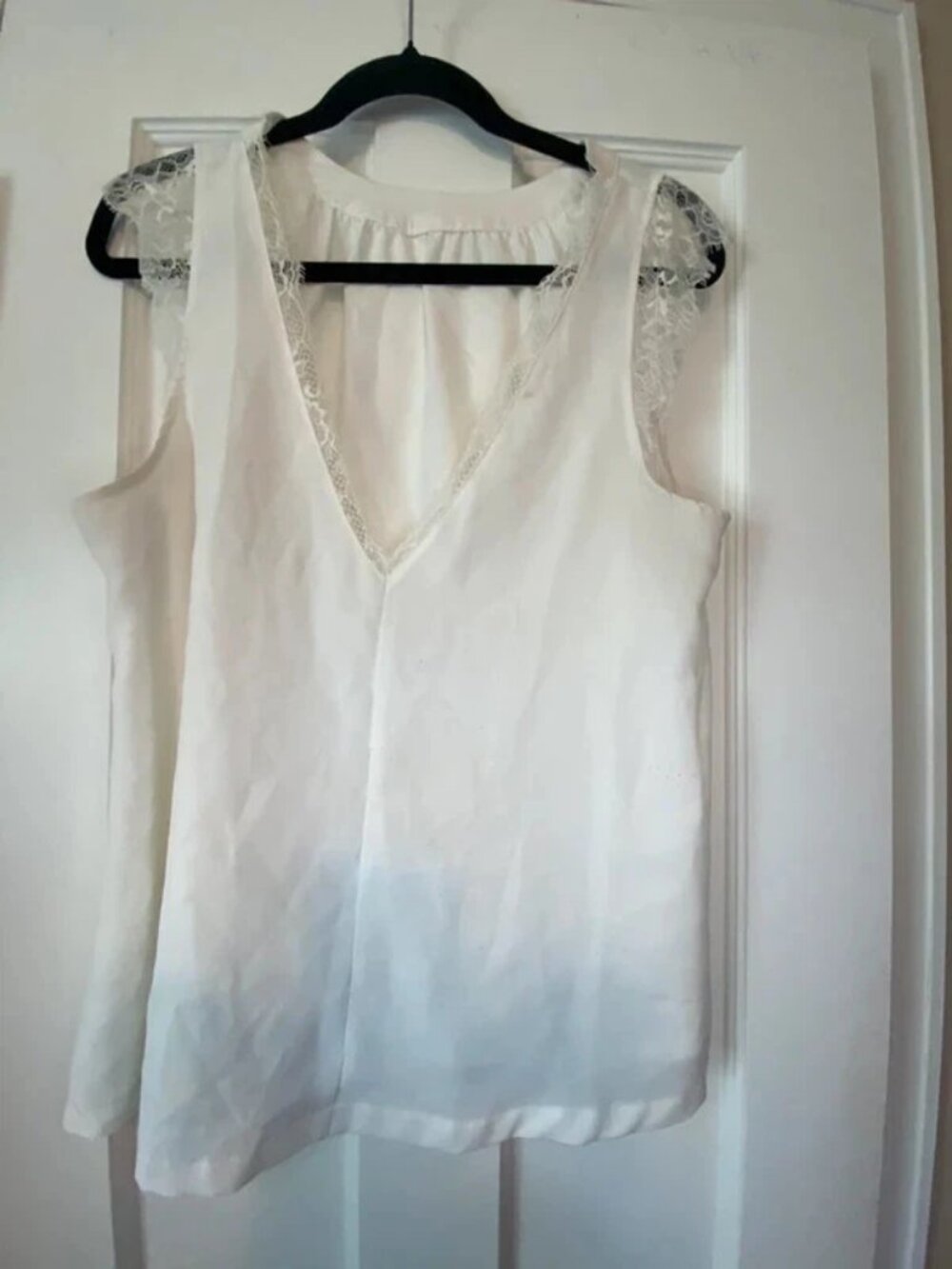 Womens size medium white lace tank top blouse
